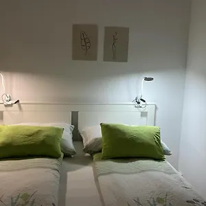 Best Rated Central - Ac, Wifi, 24h7days Self Check-in, Board Games, Netflix Apartamento
